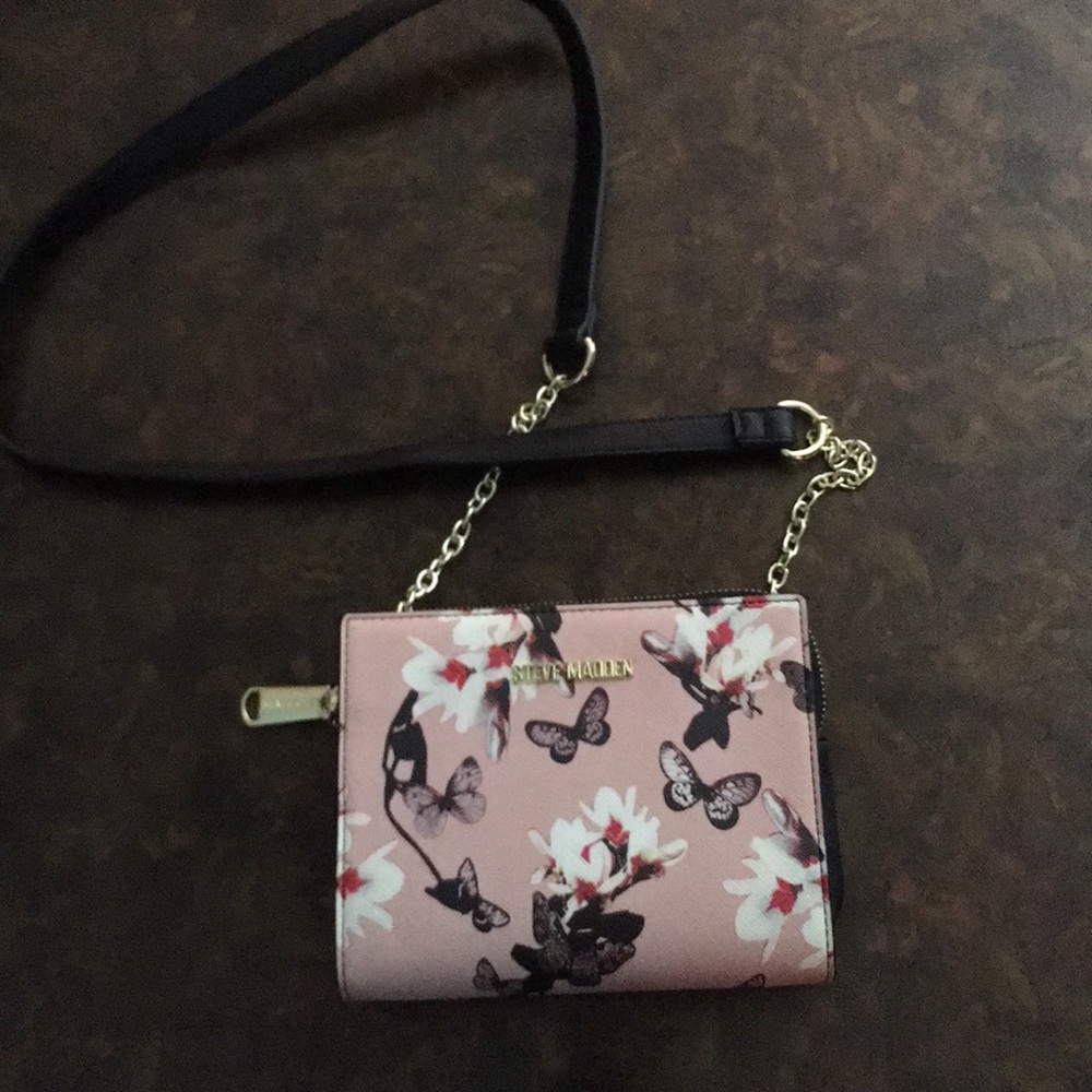 Cross body bag. Light pink with butterflies.